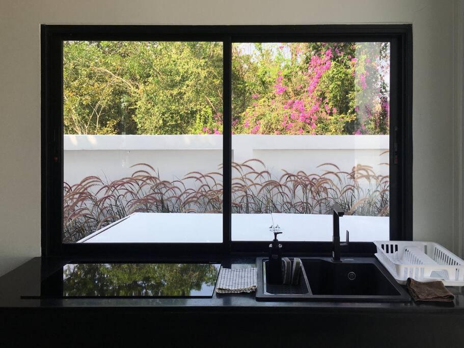 Her Huahin Pool Villa Luaran gambar